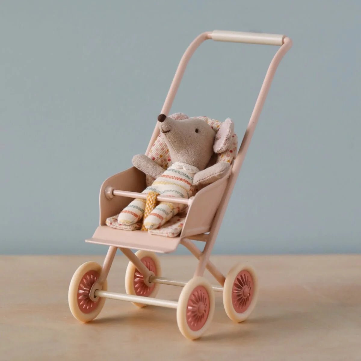 MAILEG - Poussette Pour Souris Bébé, Micro - Poudre