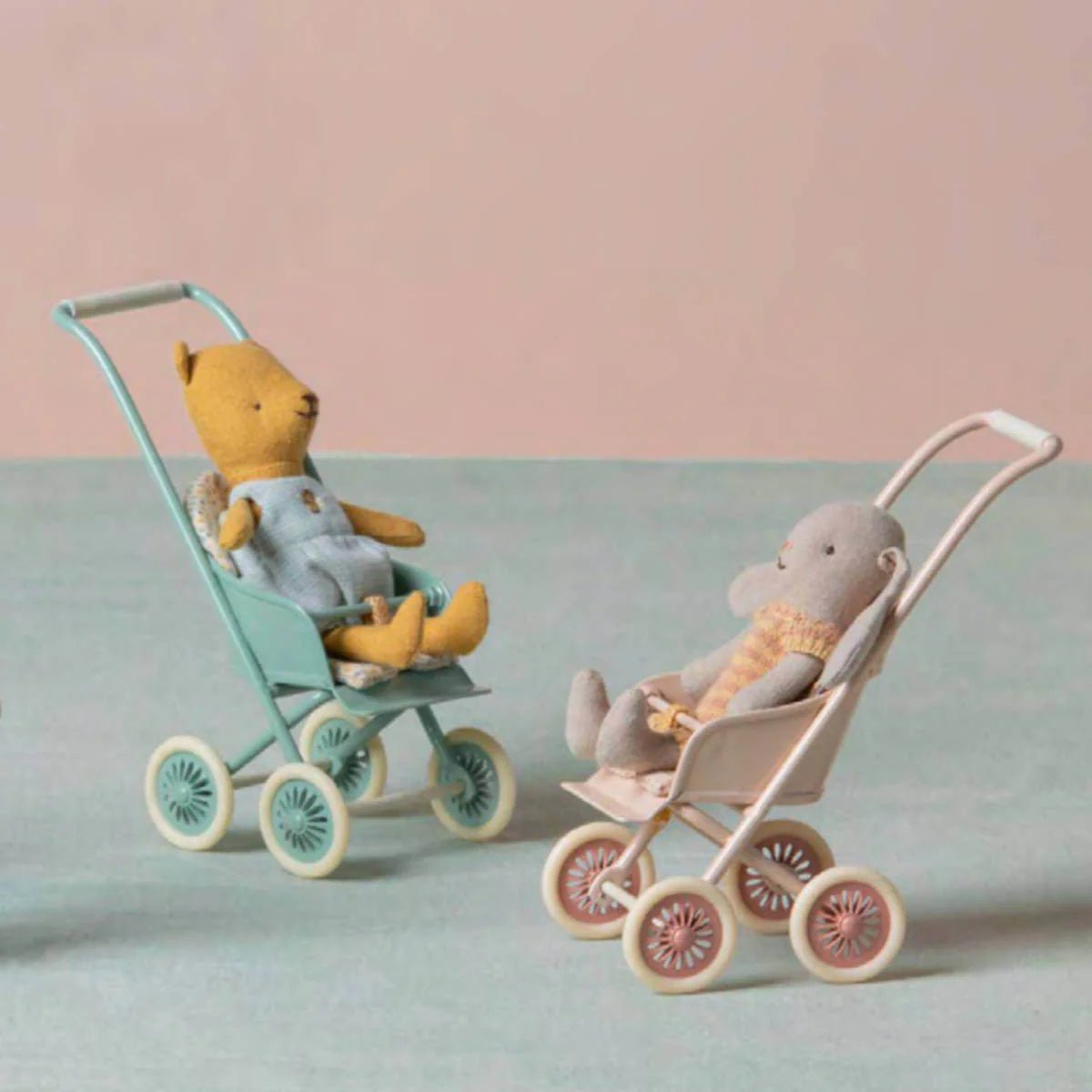 MAILEG - Poussette Pour Souris Bébé, Micro - Poudre
